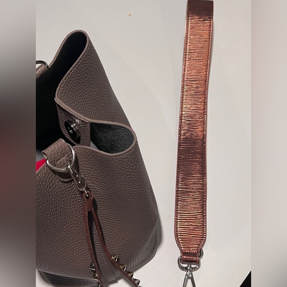 FIND KAPOOR Korean bucket bag with two straps - Picture 8 of 8